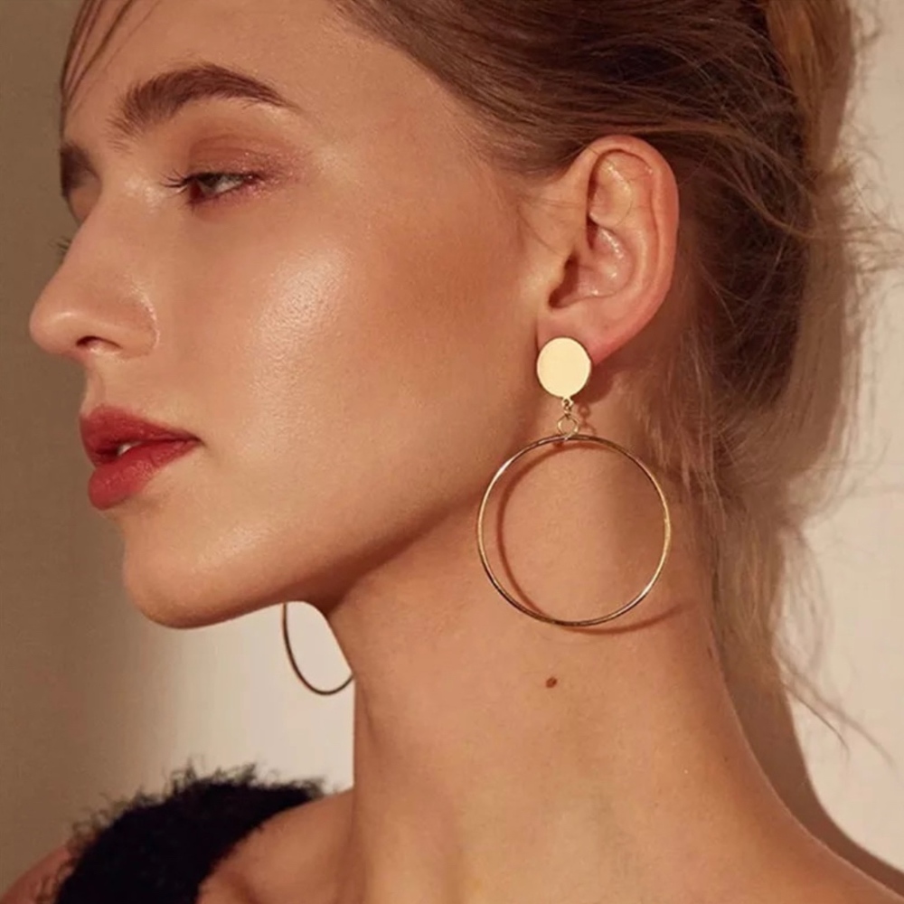 Minimalist Modern Circle Hoop Dangle Earrings - Picture 2 of 3